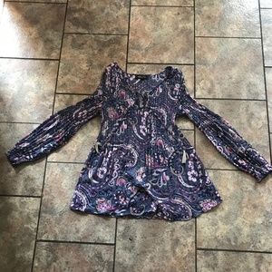 Patterned 70's vibes shirt